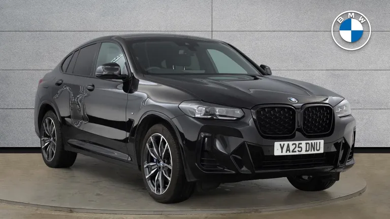 BMW X4 2.0 20d MHT M Sport Auto xDrive Euro 6 (s/s) 5dr (YA25DNU) - Hero Image