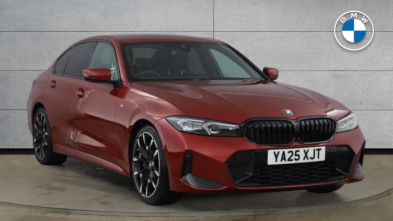 BMW 3 Series 2.0 320i M Sport Auto Euro 6 (s/s) 4dr (YA25XJT) - Hero Image