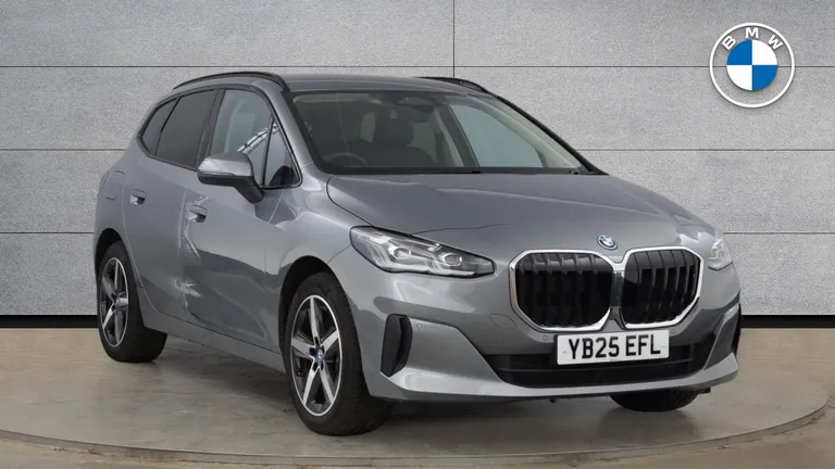 BMW 2 Series Active Tourer 1.5 225xe 16.3kWh Sport DCT 4WD Euro 6 (s/s) 5dr (YB25EFL) - Hero Image