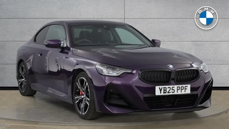 BMW 2 Series 2.0 220i M Sport Auto Euro 6 (s/s) 2dr (YB25PPF) - Hero Image