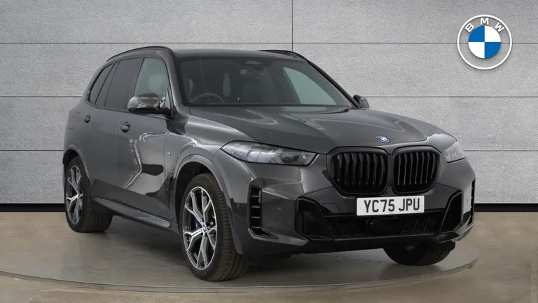BMW X5 3.0 50e 25.7kWh M Sport Steptronic xDrive Euro 6 (s/s) 5dr (YC75JPU) - Hero Image