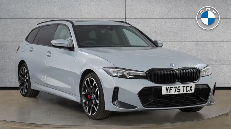 BMW 3 Series 2.0 330e 22.3kWh M Sport Touring Auto Euro 6 (s/s) 5dr (YF75TCX) - Hero Image