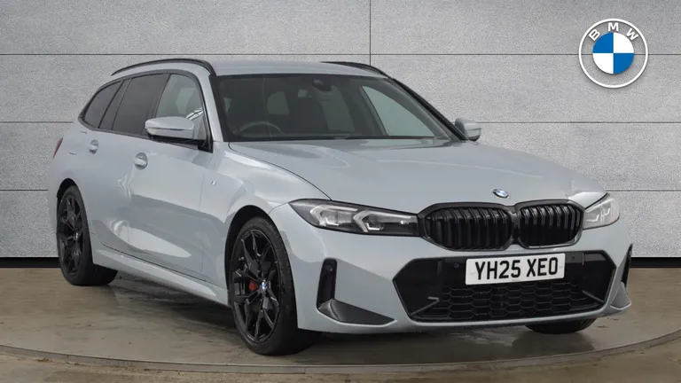 BMW 3 Series 2.0 320i M Sport Touring Auto Euro 6 (s/s) 5dr (YH25XEO) - Hero Image