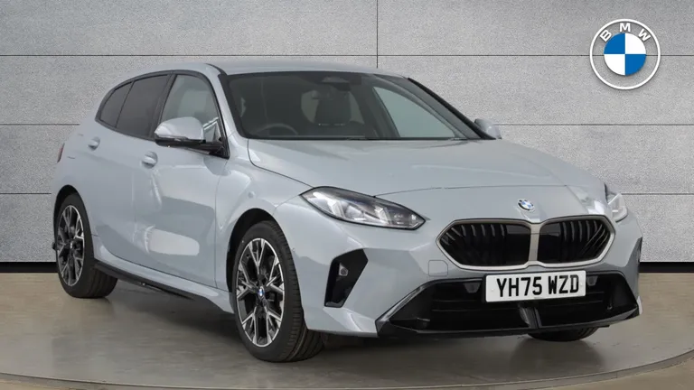 BMW 1 Series 2.0 123i MHT M Sport DCT xDrive Euro 6 (s/s) 5dr (YH75WZD) - Hero Image