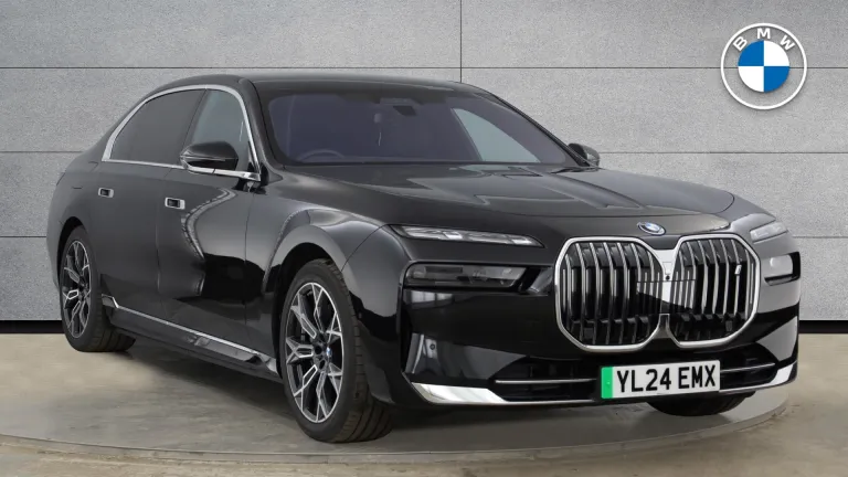 BMW i7 60 105.7kWh Excellence (Pro) Auto xDrive 4dr (YL24EMX) - Hero Image