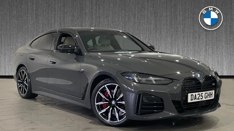BMW 4 Series Gran Coupe 3.0 M440i MHT Auto xDrive Euro 6 (s/s) 5dr (DA25GHH) - Hero Image