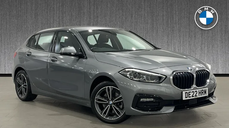 BMW 1 Series 1.5 118i Sport (LCP) Euro 6 (s/s) 5dr (DE22HRM) - Hero Image