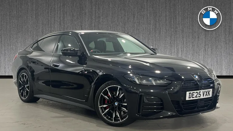 BMW 4 Series Gran Coupe 3.0 M440i MHT Auto xDrive Euro 6 (s/s) 5dr (DE25VXK) - Hero Image