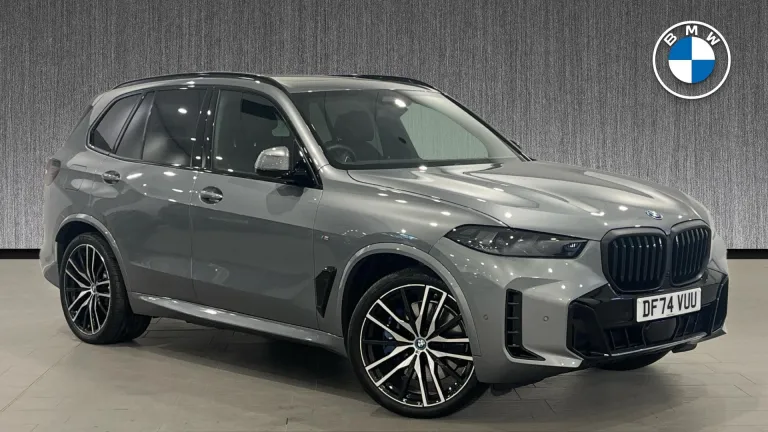 BMW X5 3.0 50e 25.7kWh M Sport Steptronic xDrive Euro 6 (s/s) 5dr (DF74VUU) - Hero Image