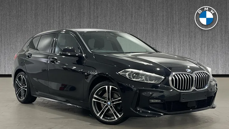 BMW 1 Series 1.5 118i M Sport (LCP) DCT Euro 6 (s/s) 5dr (DH73HLW) - Hero Image