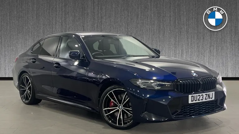 BMW 3 Series 2.0 320i M Sport Auto Euro 6 (s/s) 4dr (DU23ZNJ) - Hero Image