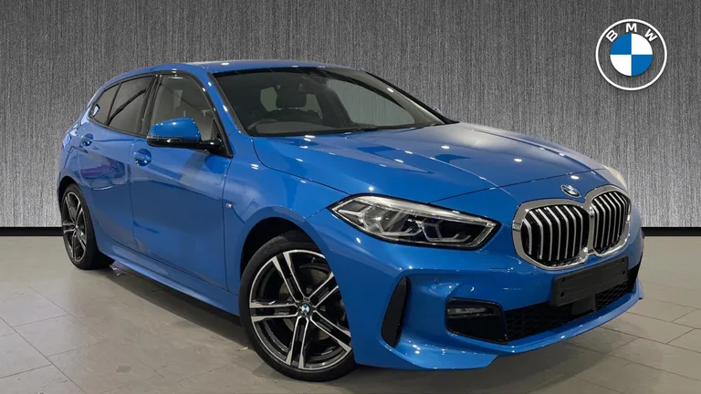 BMW 1 Series 1.5 118i M Sport (LCP) DCT Euro 6 (s/s) 5dr (DH73HFP) - Hero Image