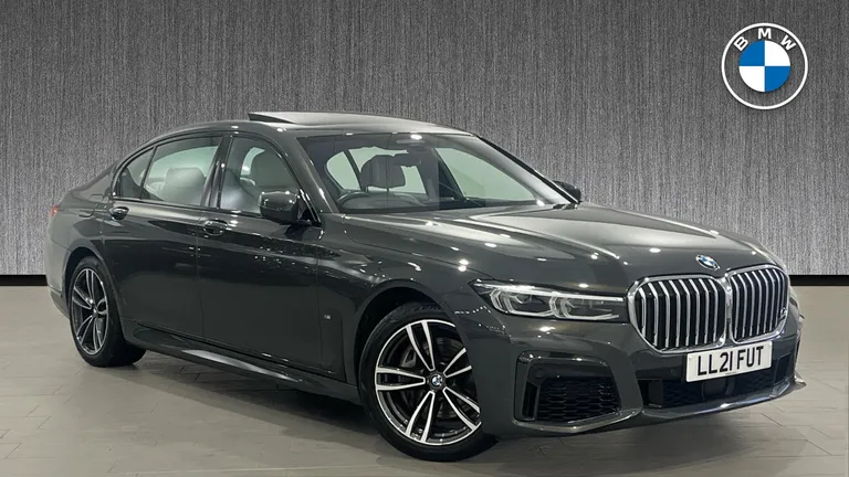 BMW 7 Series 3.0 740Li M Sport Auto Euro 6 (s/s) 4dr (LL21FUT) - Hero Image