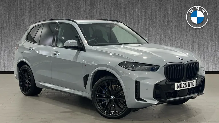 BMW X5 3.0 30d MHT M Sport Steptronic xDrive Euro 6 (s/s) 5dr (MD25WTG) - Hero Image