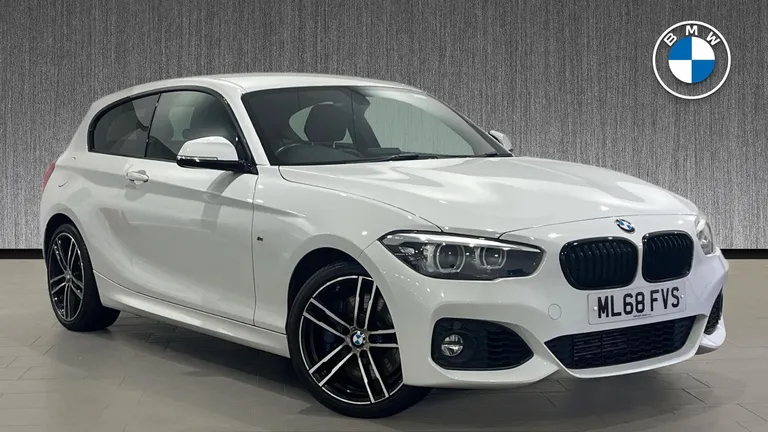 BMW 1 Series 1.5 118i M Sport Shadow Edition Euro 6 (s/s) 3dr (ML68FVS) - Hero Image