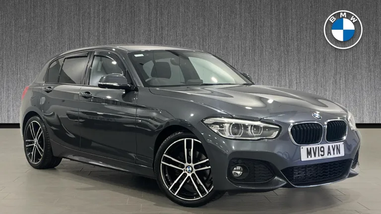 BMW 1 Series 2.0 118d M Sport Euro 6 (s/s) 5dr (MV19AYN) - Hero Image