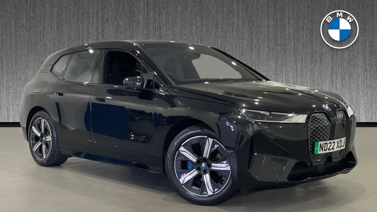 BMW iX 40 76.6kWh M Sport Auto xDrive 5dr (ND22XDJ) - Hero Image