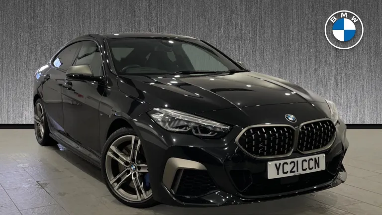 BMW 2 Series 2.0 M235i Auto xDrive Euro 6 (s/s) 4dr (YC21CCN) - Hero Image