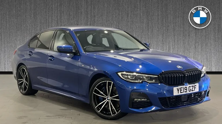 BMW 3 Series 2.0 320d M Sport Auto xDrive Euro 6 (s/s) 4dr (YE19GZF) - Hero Image
