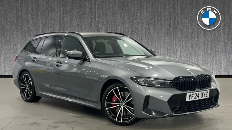 BMW 3 Series 2.0 320i M Sport Touring Auto Euro 6 (s/s) 5dr (YF24UYZ) - Hero Image
