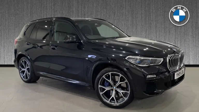 BMW X5 3.0 30d M Sport Auto xDrive Euro 6 (s/s) 5dr (YH19GBA) - Hero Image