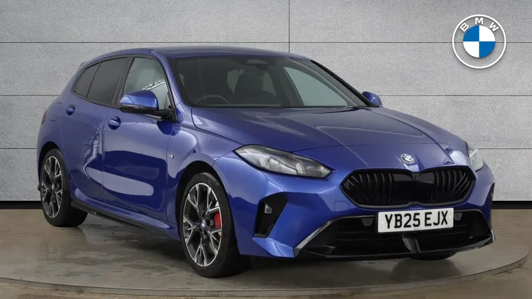 BMW 1 Series 1.5 120i MHT M Sport DCT Euro 6 (s/s) 5dr (YB25EJX) - Hero Image