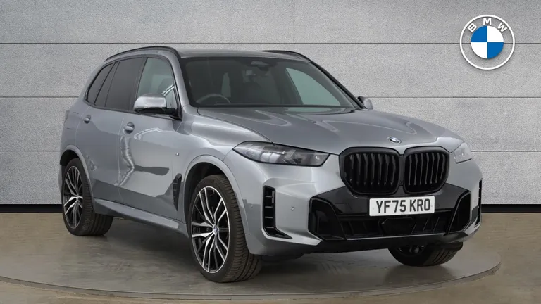 BMW X5 3.0 40d MHT M Sport Steptronic xDrive Euro 6 (s/s) 5dr (YF75KRO) - Hero Image