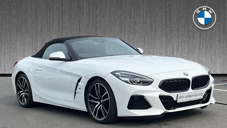 BMW Z4 2.0 20i M Sport Auto sDrive Euro 6 (s/s) 2dr (DE69FYW) - Hero Image
