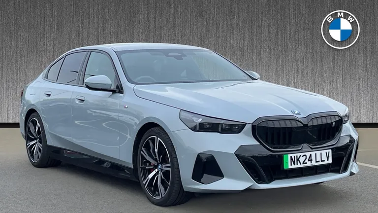 BMW i5 40 83.9kWh M Sport Pro Auto eDrive 4dr (11kW Charger) (NK24LLV) - Hero Image