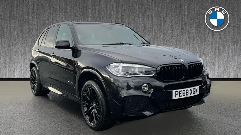 BMW X5 3.0 30d M Sport Auto xDrive Euro 6 (s/s) 5dr (PE68XGW) - Hero Image