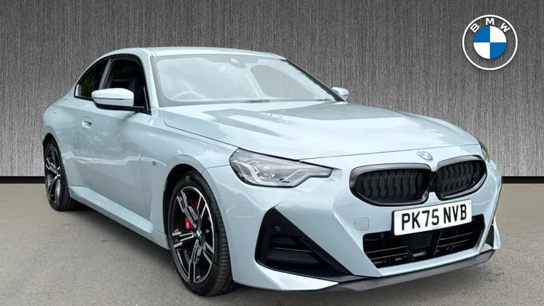 BMW 2 Series 2.0 220i M Sport Auto Euro 6 (s/s) 2dr (PK75NVB) - Hero Image