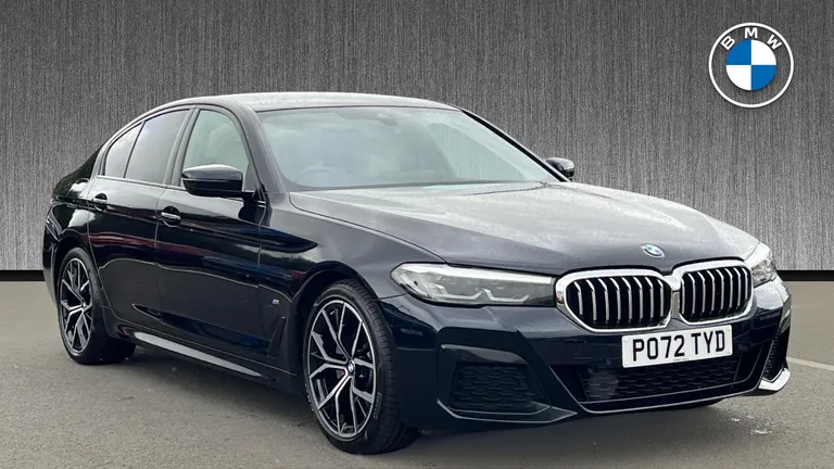 BMW 5 Series 2.0 520i MHT M Sport Steptronic Euro 6 (s/s) 4dr (PO72TYD) - Hero Image