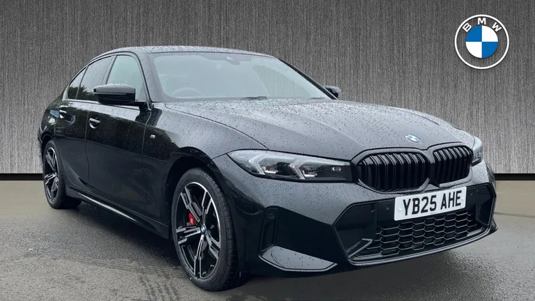 BMW 3 Series 2.0 320i M Sport Auto Euro 6 (s/s) 4dr (YB25AHE) - Hero Image