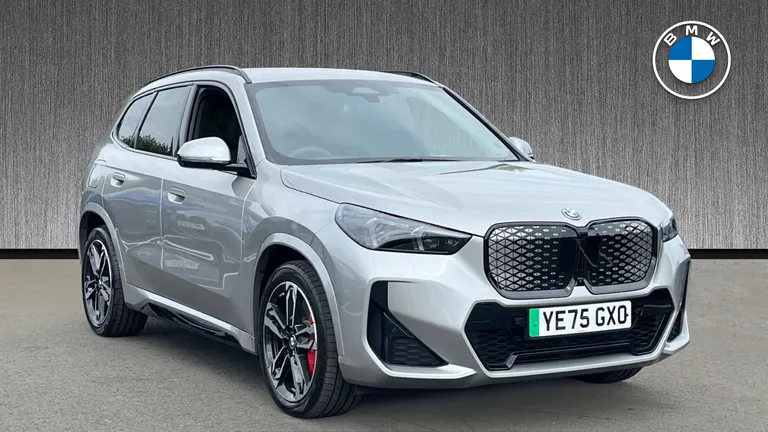 BMW iX1 20 66.5kWh M Sport Auto eDrive 5dr (11kW Charger) (YE75GXO) - Hero Image