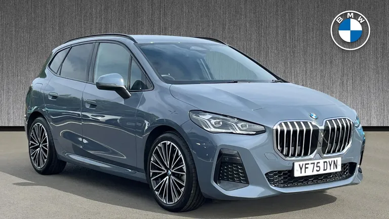 BMW 2 Series Active Tourer 1.5 220i MHT M Sport DCT Euro 6 (s/s) 5dr (YF75DYN) - Hero Image