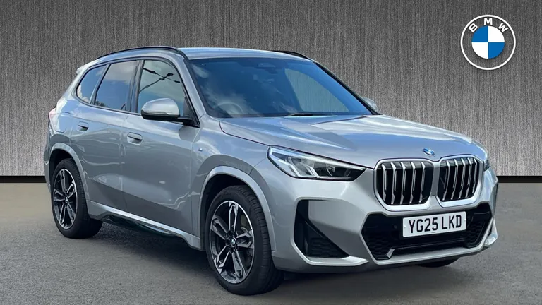 BMW X1 2.0 23i MHT M Sport DCT xDrive Euro 6 (s/s) 5dr (YG25LKD) - Hero Image