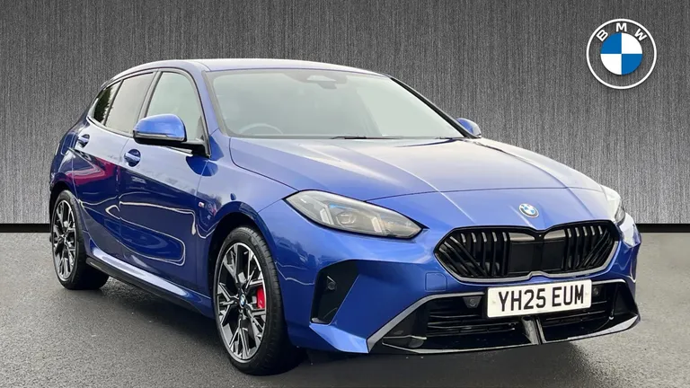 BMW 1 Series 2.0 123i MHT M Sport DCT xDrive Euro 6 (s/s) 5dr (YH25EUM) - Hero Image