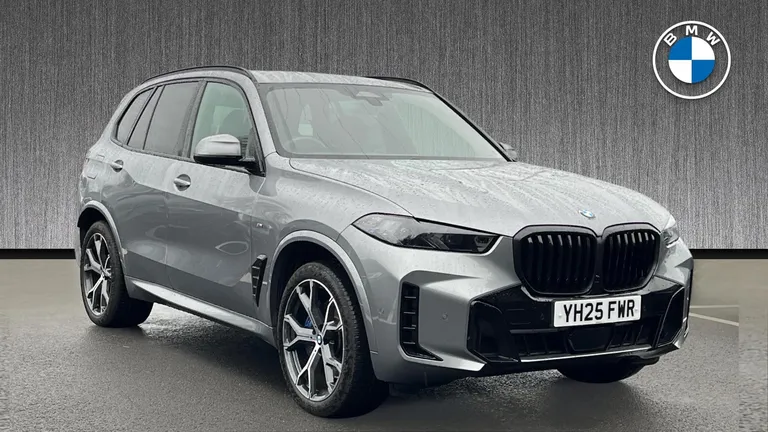 BMW X5 3.0 40d MHT M Sport Steptronic xDrive Euro 6 (s/s) 5dr (YH25FWR) - Hero Image