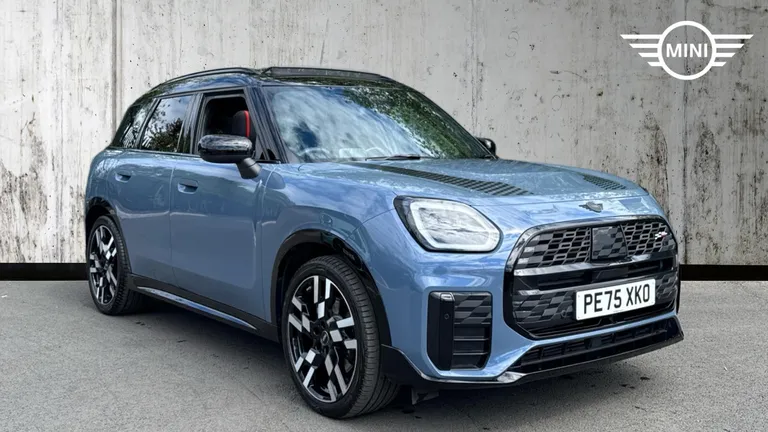 MINI Countryman 2.0S MHEV Sport DCT ALL4 Euro 6 (s/s) 5dr (PE75XKO) - Hero Image