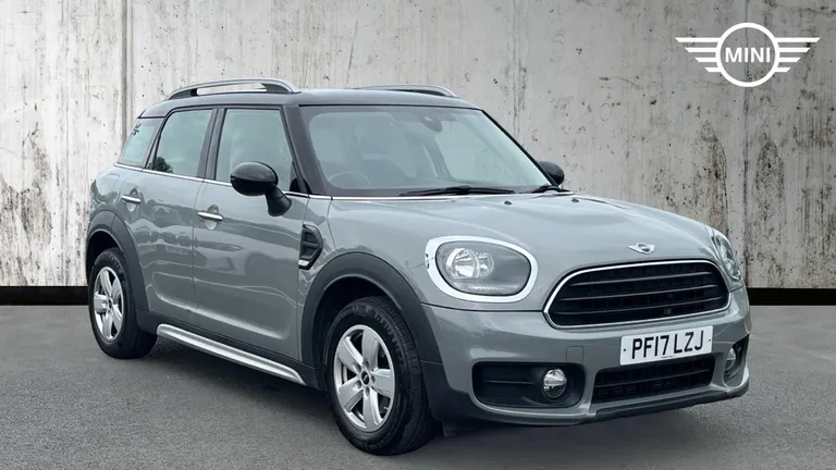 MINI Countryman 1.5 Cooper Euro 6 (s/s) 5dr (PF17LZJ) - Hero Image