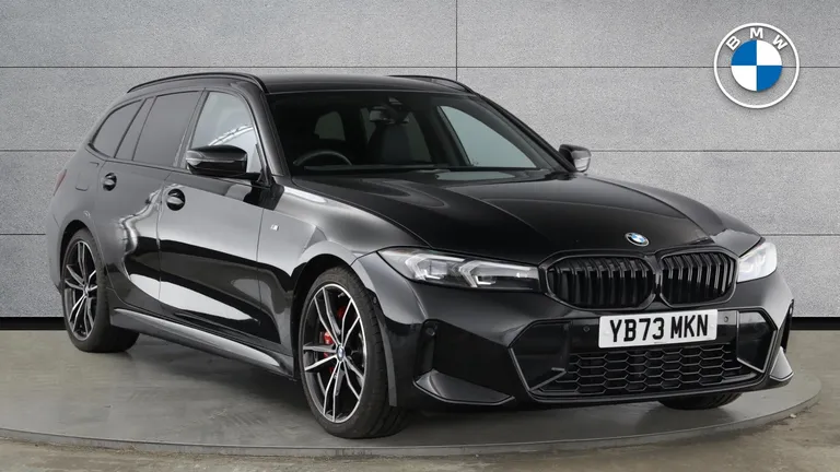 BMW 3 Series 2.0 320d MHT M Sport Touring Auto Euro 6 (s/s) 5dr (YB73MKN) - Hero Image