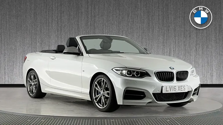 BMW 2 Series 3.0 M235i Auto Euro 6 (s/s) 2dr (LV16XES) - Hero Image