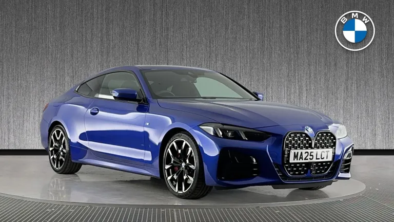 BMW 4 Series 2.0 420i M Sport Auto Euro 6 (s/s) 2dr (MA25LCT) - Hero Image