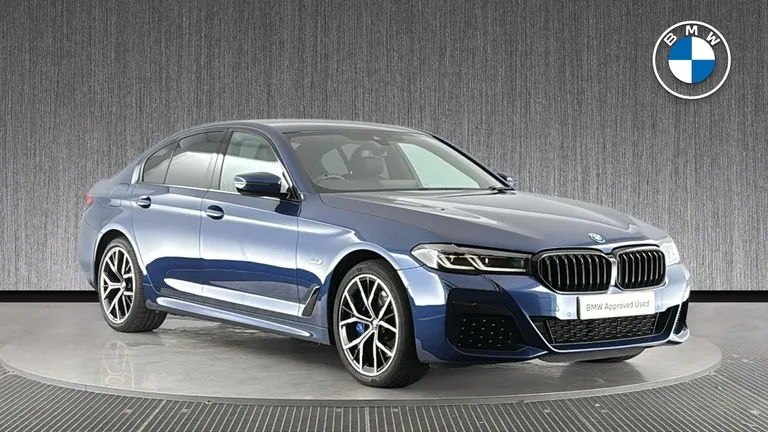 BMW 5 Series 2.0 530e 12kWh M Sport Steptronic Euro 6 (s/s) 4dr (AO23LKK) - Hero Image