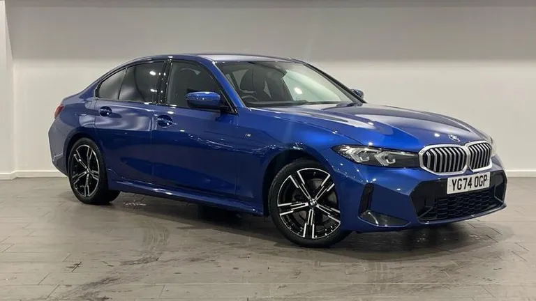 BMW 3 Series 2.0 320i M Sport Auto Euro 6 (s/s) 4dr (YG74OGP) - Hero Image