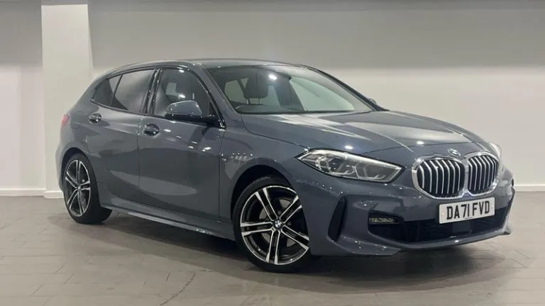 BMW 1 Series 1.5 118i M Sport (LCP) DCT Euro 6 (s/s) 5dr (DA71FVD) - Hero Image