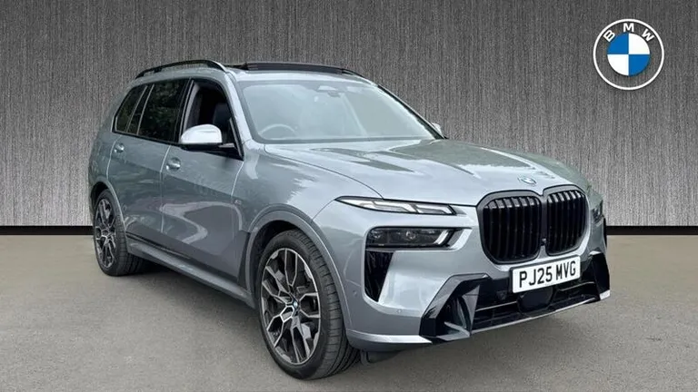 BMW X7 3.0 40d MHT M Sport Auto xDrive Euro 6 (s/s) 5dr (PJ25MVG) - Hero Image