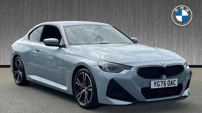 BMW 2 Series 2.0 220i M Sport Auto Euro 6 (s/s) 2dr (YG75OAC) - Hero Image