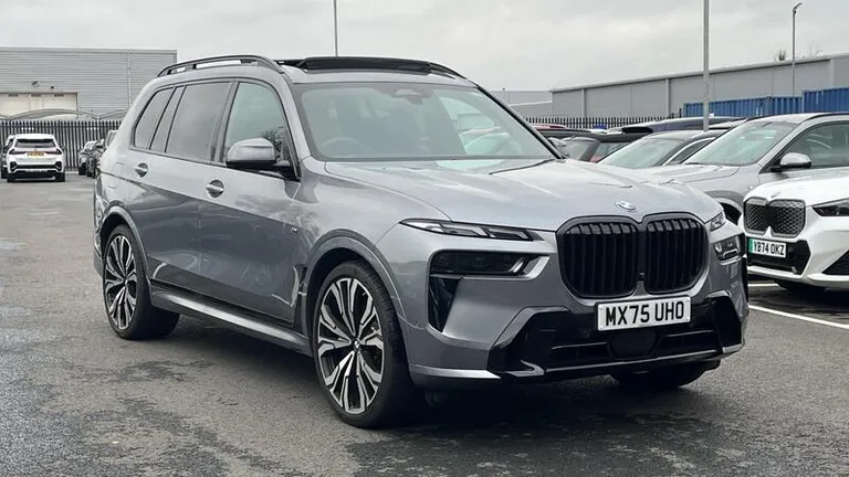 BMW X7 3.0 40d MHT M Sport Auto xDrive Euro 6 (s/s) 5dr (MX75UHO) - Hero Image