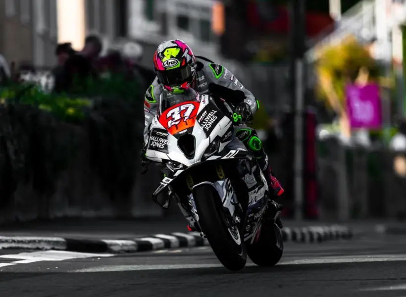 Watch the Senior TT